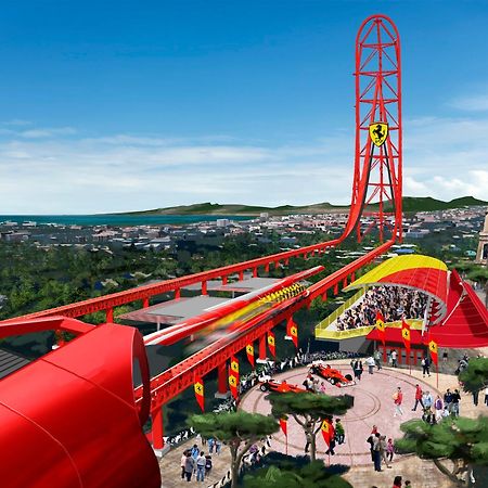 Enjoy The Beach, Port Aventura And Ferrari Land Salou Exteriör bild