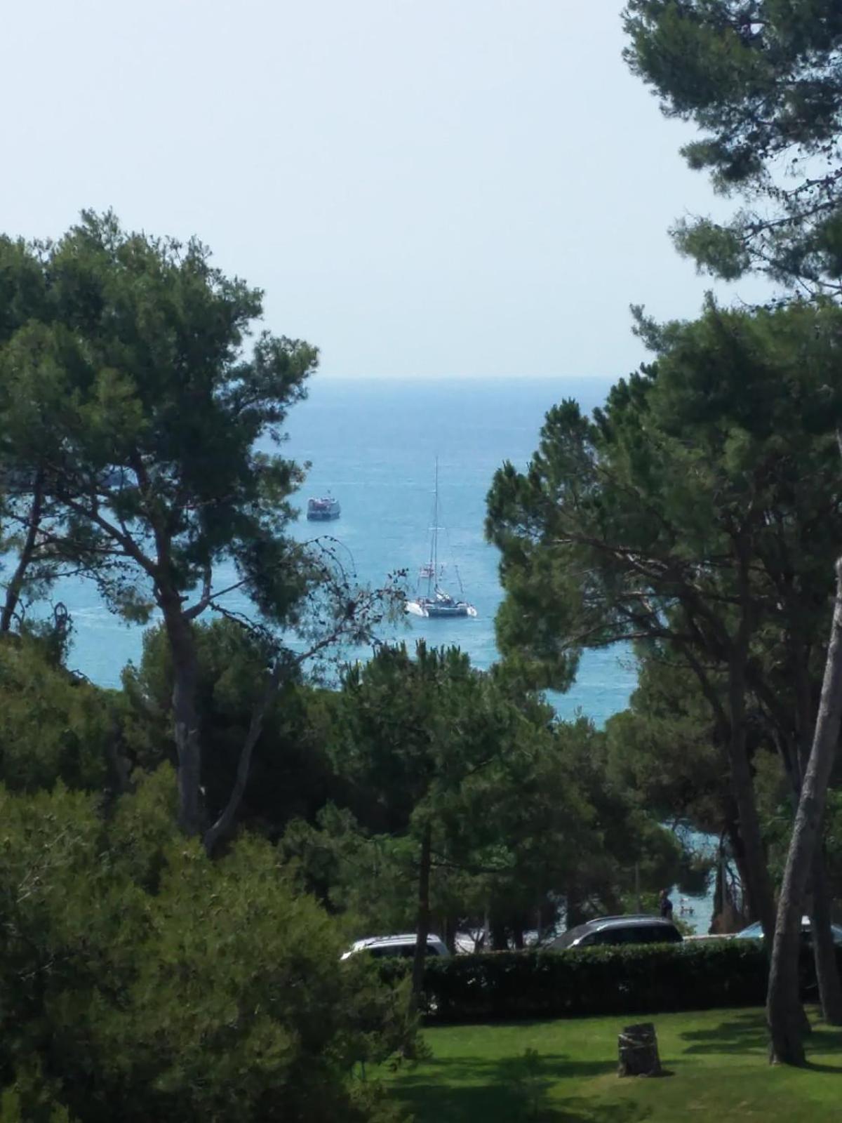 Enjoy The Beach, Port Aventura And Ferrari Land Salou Exteriör bild