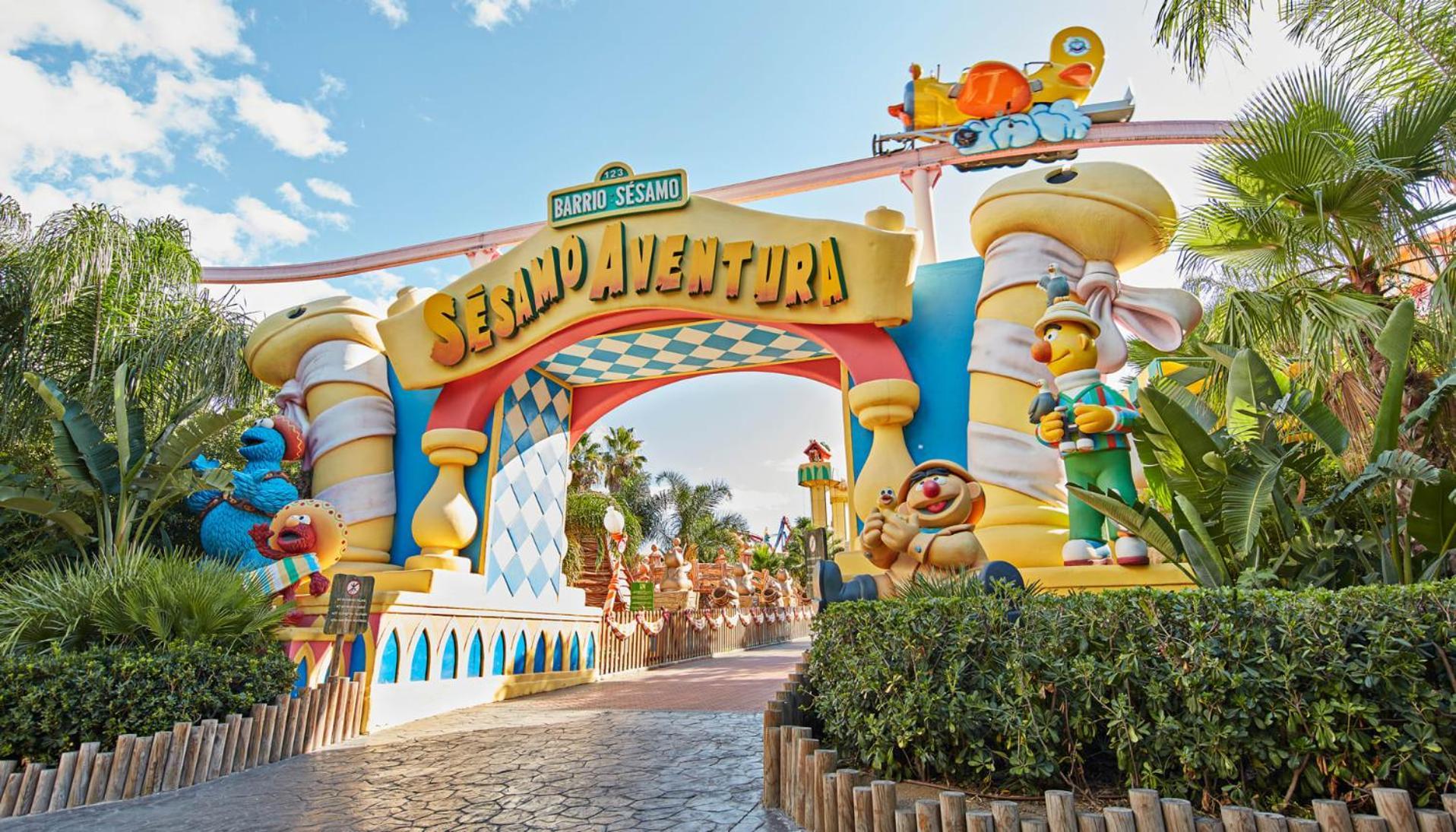 Enjoy The Beach, Port Aventura And Ferrari Land Salou Exteriör bild
